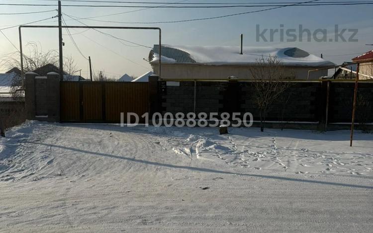 Отдельный дом · 2 комнаты · 70 м² · 9 сот., Жамбыла 66А — Поселок Коянкус за 45 млн 〒 в Алатау — фото 2