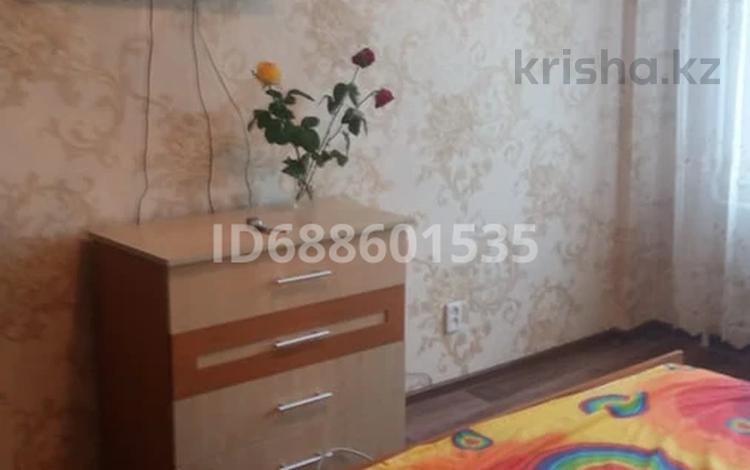 1-бөлмелі пәтер · 34 м² · 5/5 қабат, Кабанбай батыра 112 — Бурова, бағасы: 10 000 ₸ в Усть-Каменогорске, Ульбинский — фото 2