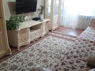 3-комнатная квартира · 58 м² · 4/5 этаж, мкр Аксай-2 54 за 300 000 〒 в Алматы, Ауэзовский р-н