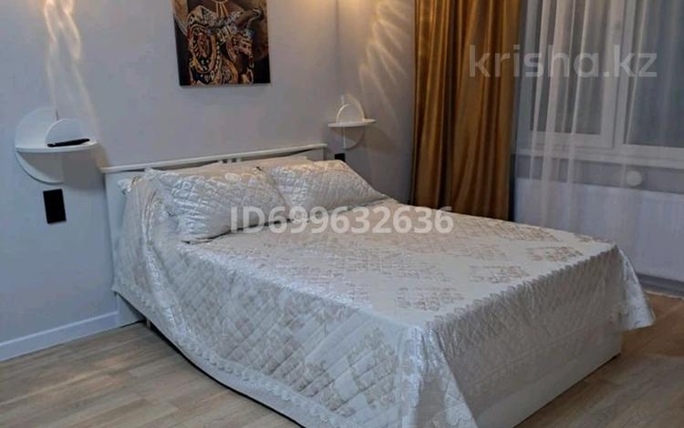 1-комнатная квартира · 40 м² · 9/16 этаж, Бектурова 11а — Хан шатыр, Сыганак, Туран за 10 000 〒 в Астане, Есильский р-н — фото 2