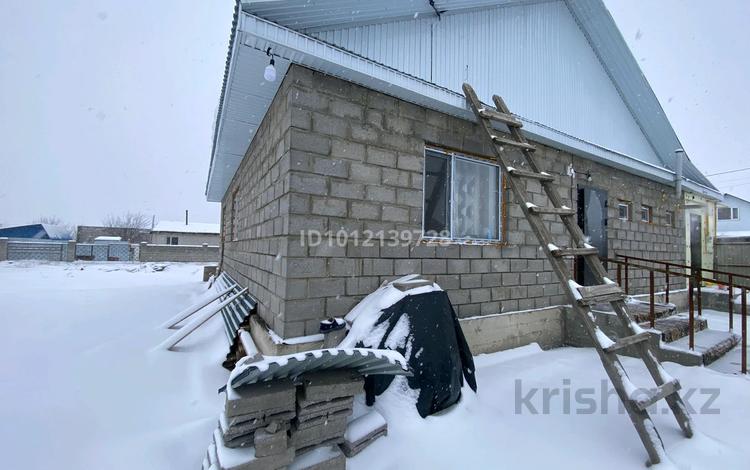 Отдельный дом · 4 комнаты · 125 м² · 10 сот., Жанажол за 39 млн ₸ в Талдыкоргане, село Ынтымак — фото 2