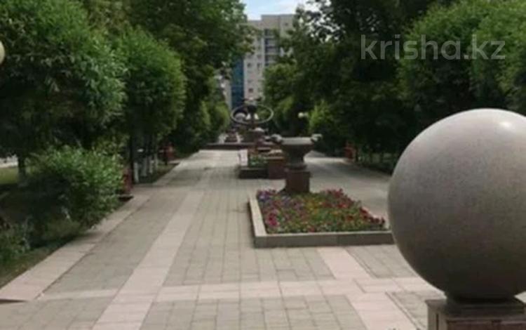 Отдельный дом · 7 комнат · 530 м² · 10 сот., Кунаева за 7 млн ₸ в Астане, Есильский р-н — фото 2
