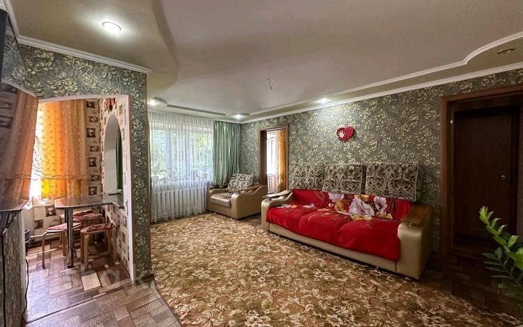 3-бөлмелі пәтер · 54.5 м² · 1/4 қабат, Бейсембаева 5 — Цемпоселок, бағасы: 15.5 млн ₸ в Семее — фото 2