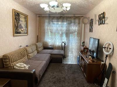 3-комнатная квартира, 60 м², 3/6 этаж, Сатыбалдина за 23 млн 〒 в Караганде, Казыбек би р-н