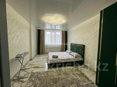1-комнатная квартира · 50 м² · 2/13 этаж, мкр Комсомольский, Максут Нарикбаев 6а, 6 — Хан шатыр за 15 000 ₸ в Астане, Есильский р-н