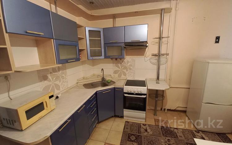 1-бөлмелі пәтер · 42 м² · 1/5 қабат, Ақсай-2 ш/а. 40, бағасы: 180 000 ₸ в Алматы, Ауэзовский р-н — фото 4