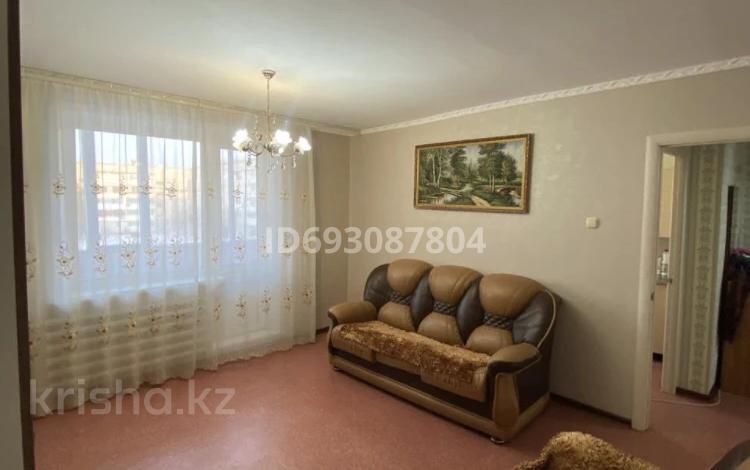 2-комнатная квартира, 48.4 м², 3/5 этаж, 6 микрорайон 1 — 3 этаж за 12 млн 〒 в Лисаковске — фото 2