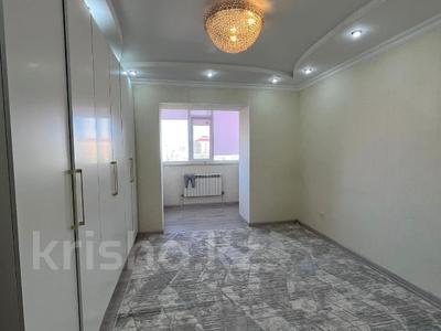 2-комнатная квартира, 80 м², 2/5 этаж, ораз татеулы за 26 млн 〒 в Актобе