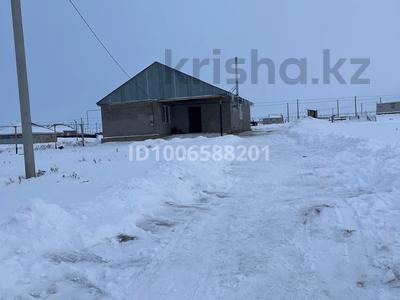 Отдельный дом · 5 комнат · 175 м² · 10 сот., Дом за 9 млн 〒 в Актобе