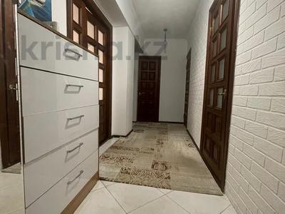 3-бөлмелі пәтер · 71 м² · 5/6 қабат, Валиханова 32 — Макатаева, бағасы: ~ 60 млн ₸ в Алматы, Медеуский р-н
