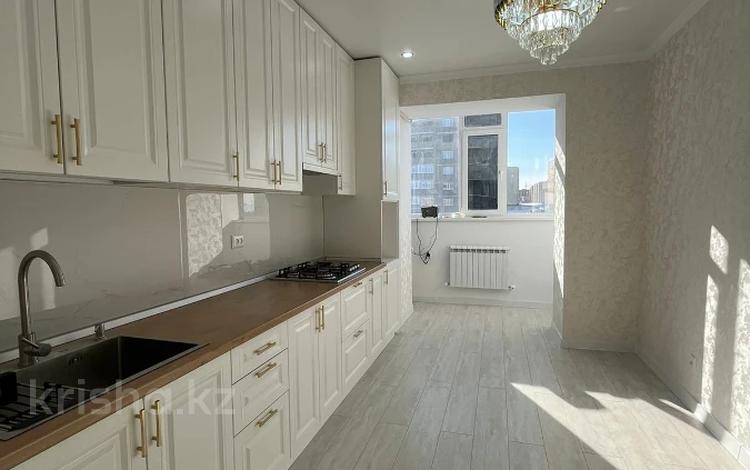 2-комнатная квартира, 63 м², 3/5 этаж, мкр. Алтын орда 17г