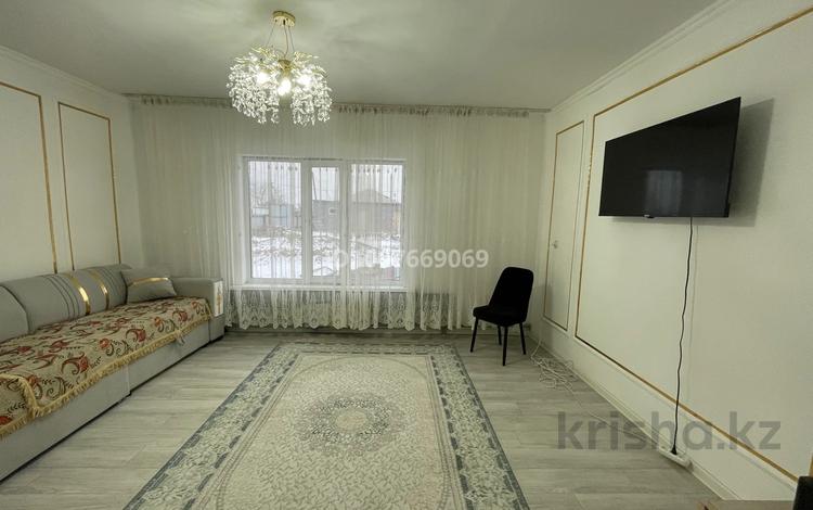 Отдельный дом · 3 комнаты · 85 м² · 8 сот., Восточный левый 3955 — Восточный левый за 16.5 млн 〒 в Семее — фото 2