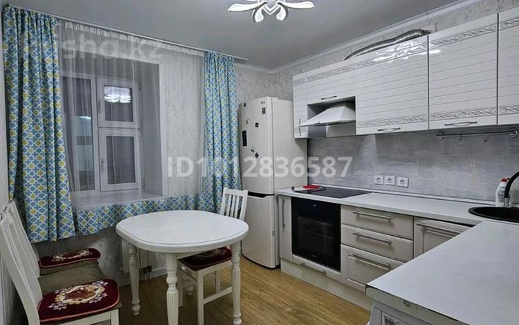 3-бөлмелі пәтер · 90 м² · 4/9 қабат, Жабаева 80, бағасы: 44.5 млн ₸ в Петропавловске — фото 2