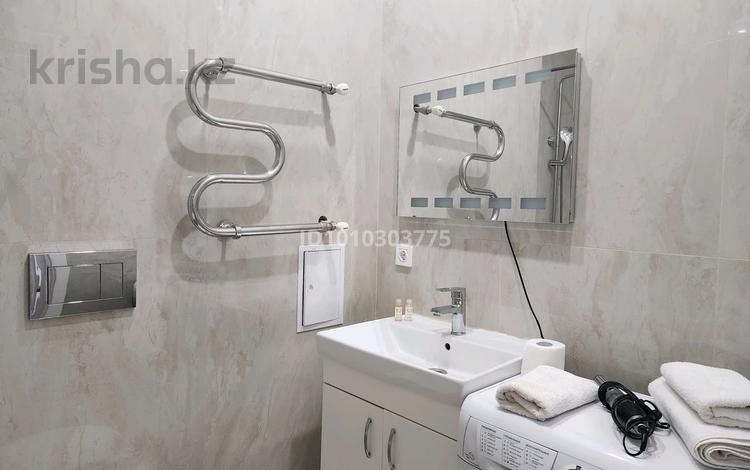 1-комнатная квартира · 40 м² · 3/9 этаж, Туран 46Б, 46Б/1, 46Б/2 за 230 000 〒 в Астане, Нура р-н — фото 2