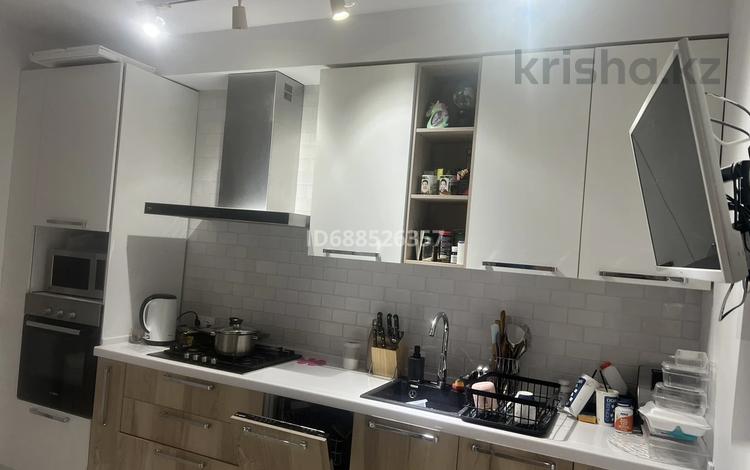 3-комнатная квартира · 80 м² · 10/10 этаж, мкр Нурсая, Таумуш Жумагалиев 15 за 32.5 млн ₸ в Атырау — фото 2