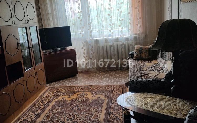 2-комнатная квартира · 44.5 м² · 5/5 этаж, мкр Юго-Восток, Мкр Юго-Восток, 29й микрорайон 6/3 за 15 млн ₸ в Караганде, Казыбек би р-н — фото 2