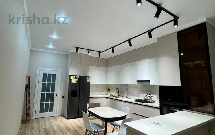 3-комнатная квартира · 120 м² · 5/9 этаж, мкр. Алтын орда, Мангилик ел 16 д за 49 млн ₸ в Актобе — фото 2