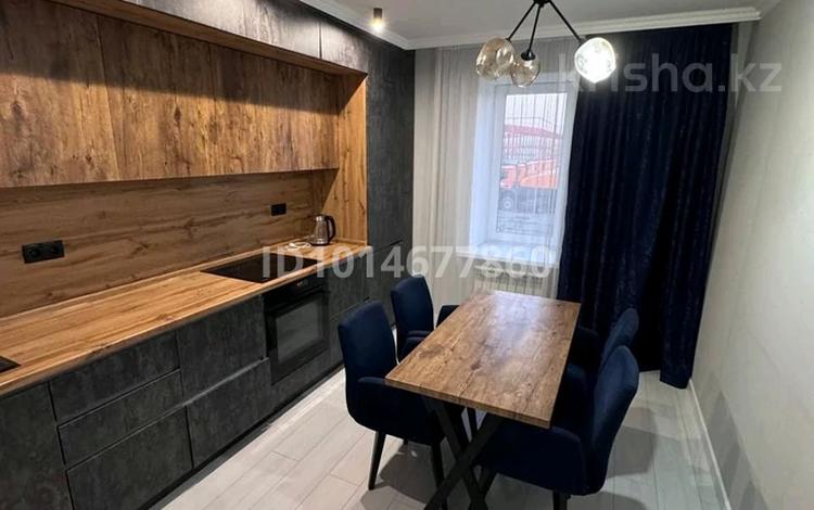 3-комнатная квартира · 70 м² · 2/5 этаж, мкр Пригородный, Арнасай 10/5 за 400 000 ₸ в Астане, Есильский р-н — фото 2