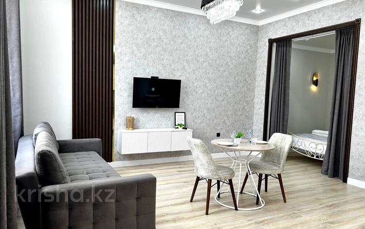 1-бөлмелі пәтер · 50 м² · 9 қабат, 16-й мкр 85, бағасы: 18 000 ₸ в Актау — фото 118