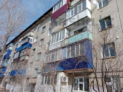2-комнатная квартира, 47.7 м², 3/5 этаж, 8 Марта за 12.5 млн 〒 в Уральске