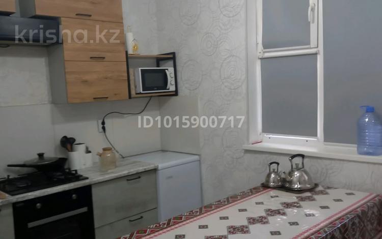 2-бөлмелі пәтер · 65 м² · 5/5 қабат, Нұрсая ш/а., бағасы: 180 000 ₸ в Атырау, мкр Нурсая — фото 2