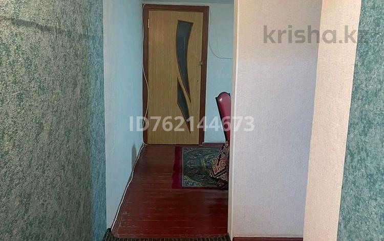 2-бөлмелі пәтер · 46 м² · 3/5 қабат, мкр Верхний Отырар, Мкр Айбергенва 7 — Республика. Айгул., бағасы: 15 млн ₸ в Шымкенте, Туран р-н — фото 2