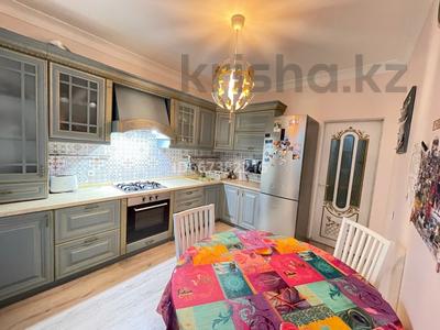 3-комнатная квартира · 80 м² · 9/10 этаж, мкр Нурсая, Таумуш Жумагалиев 15 за 35.5 млн 〒 в Атырау