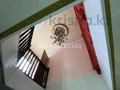 Отдельный дом · 5 комнат · 360 м² · 4 сот., мкр Атырау, Сарсенбаева 27 — Афанасьева за 250 000 〒