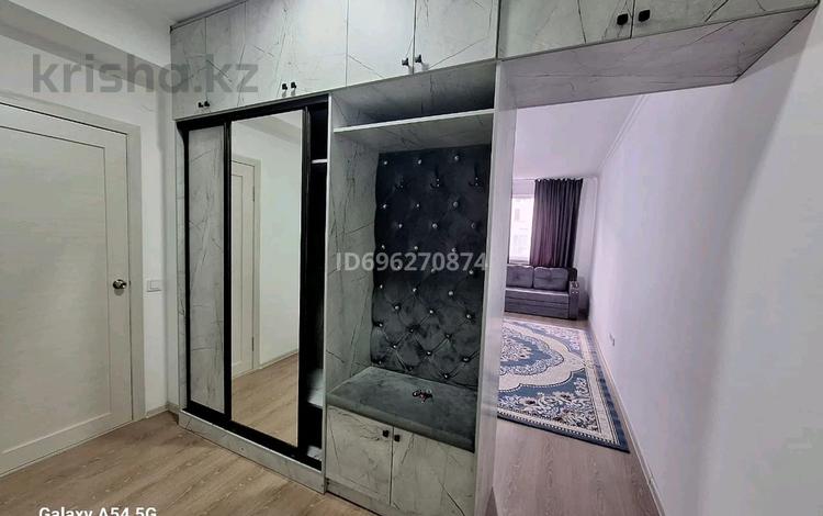 1-комнатная квартира · 42 м² · 2/8 этаж, Шымкент тас жолы 8/6 — Расположен в центре города, рядом находятся Туран малл, отель Рамада за 100 000 ₸ в Туркестане — фото 2