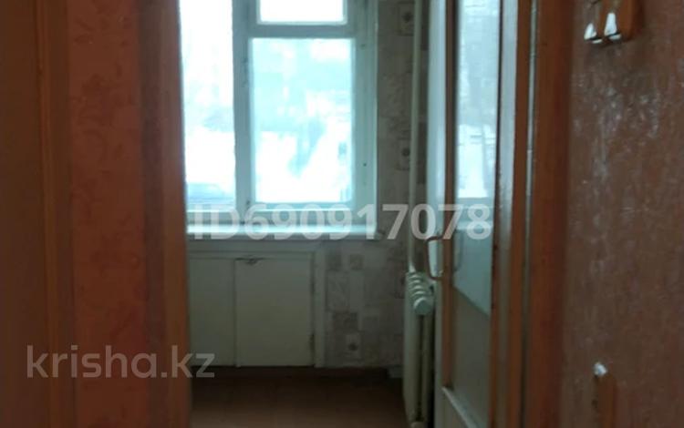 3-комнатная квартира, 51 м², 2/5 этаж, 4 12 за 6.5 млн 〒 в Лисаковске — фото 2