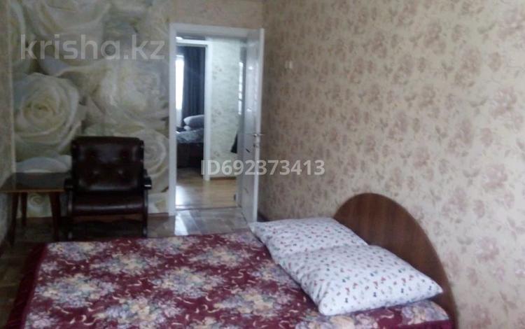 2-комнатная квартира · 55 м² · 2/5 этаж, Ауэльбекова 129 — Магазин Айналайн за 8 000 〒 в Кокшетау — фото 2