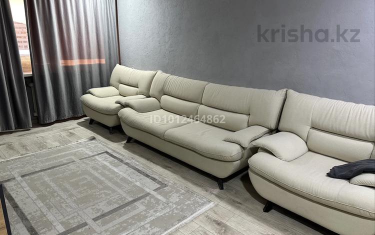 2-бөлмелі пәтер · 44 м² · 5/5 қабат, Абая 8 — УВД,Поликлиника, бағасы: 200 000 〒 в Сатпаев — фото 2