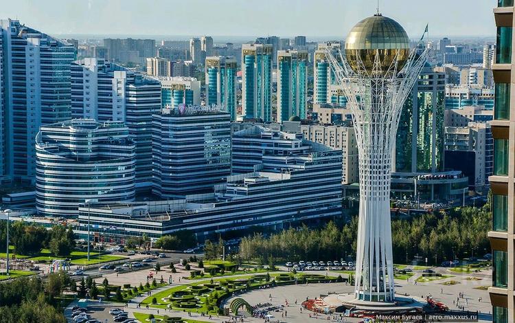3-комнатная квартира · 150 м² · 10/18 этаж, Динмухаммед Кунаев 12 за 600 000 ₸ в Астане — фото 2
