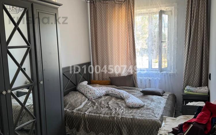 3-комнатная квартира · 64 м² · 2/10 этаж, мкр Юго-Восток, 28й микрорайон 11/2 за 35 млн 〒 в Караганде, Казыбек би р-н — фото 2