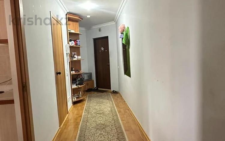 1-бөлмелі пәтер · 40 м² · 3/22 қабат, Иманова 17, бағасы: 18.5 млн ₸ в Астане, р-н Байконур — фото 2