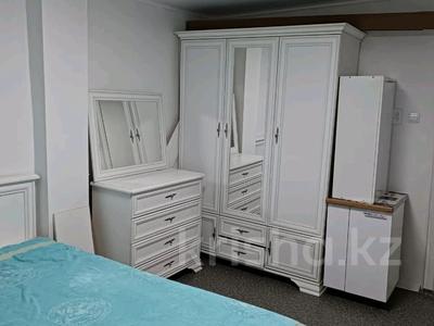 1-бөлмелі пәтер · 50 м² · 1/1 қабат, Байзакова 2к — проспект Райымбека, бағасы: 12 000 ₸ в Алматы, Алмалинский р-н