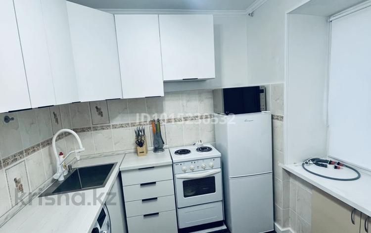 2-бөлмелі пәтер · 48 м² · 3/5 қабат, Сейфуллина — Дом магазина Траст, самый что есть центр, бағасы: 30 000 ₸ в Жезказгане — фото 2