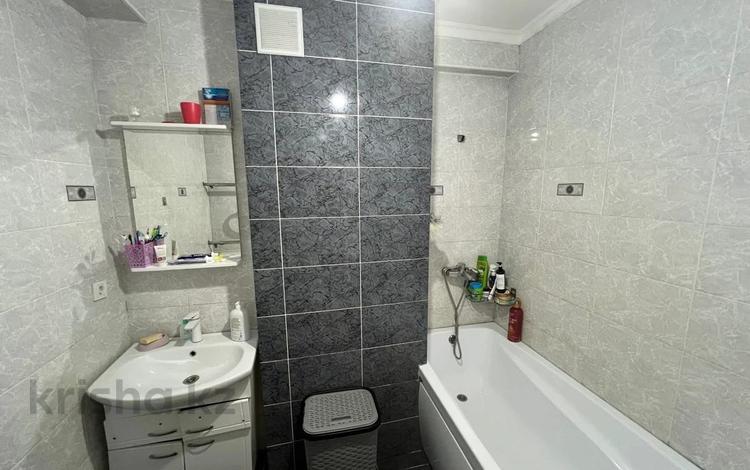 1-бөлмелі пәтер · 30.5 м² · 3/9 қабат, Ақсай-1 ш/а., аксай 1, бағасы: 23 млн ₸ в Алматы, Ауэзовский р-н — фото 2