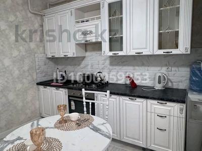 1-комнатная квартира · 45 м² · 1/5 этаж, мкр Нурсая 69 за 12 000 ₸ в Атырау