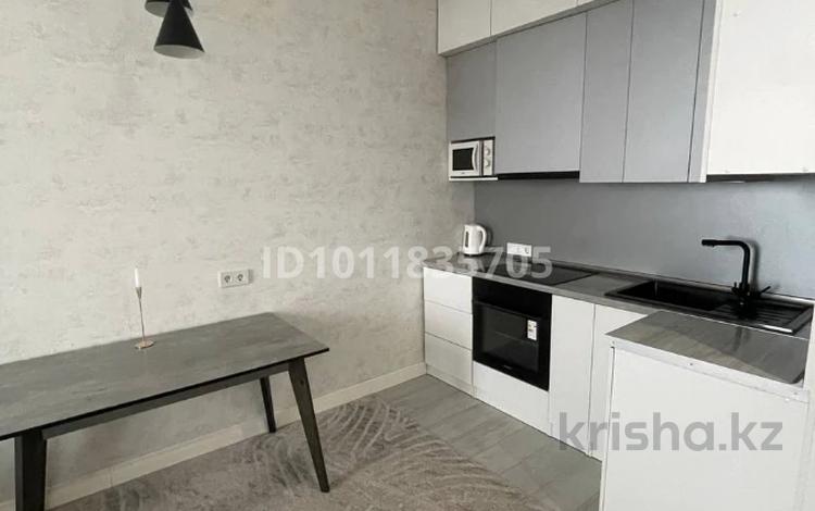 1-комнатная квартира · 40 м² · 15/19 этаж, Кабанбай батыр 49а за 250 000 ₸ в Астане — фото 2