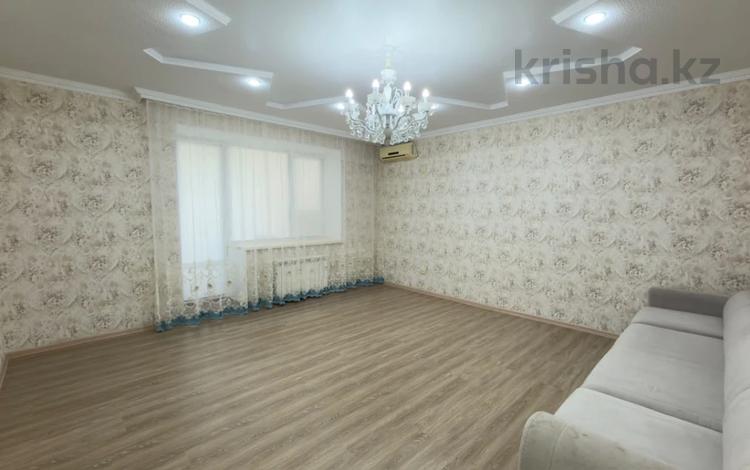 2-бөлмелі пәтер · 89 м² · 4/5 қабат, Алтын орда ш/а., бағасы: 31 млн ₸ в Актобе, мкр. Алтын орда — фото 19