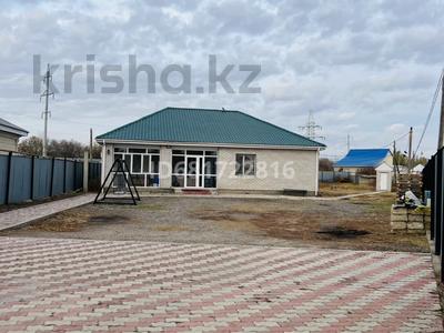 Жеке үй · 4 бөлме · 170 м² · 15 жүзд., Ртпцентр 26, бағасы: 40 млн ₸ в Актобе, мкр Гормолзавод