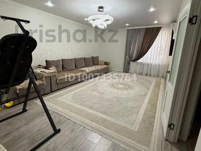 3-комнатная квартира · 94.8 м² · 4/5 этаж, мкр Юго-Восток, Муканова 43Б за 48.5 млн ₸ в Караганде, Казыбек би р-н