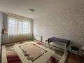 3-бөлмелі пәтер · 65 м² · 2/5 қабат, 8-ші шағым аудан, Карбышева 49 — Карбышева Войнов Интернационалистов, бағасы: 25 млн ₸ в Костанае, 8-й микрорайон — фото 6