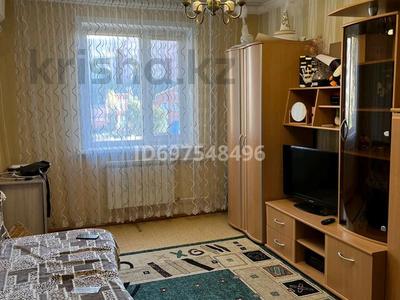 Пәтерлер в Павлодарской обл.: 1-бөлмелі пәтер · 36 м² · 3/6 қабат · ай сайын, Естая 136 — Байзакова Естая, бағасы: 130 000 〒 1-бөлмелі пәтер · 36 м² · 3/6 қабат · ай сайын, Естая 136 — Байзакова Естая, бағасы: 130 000 〒 в Павлодаре