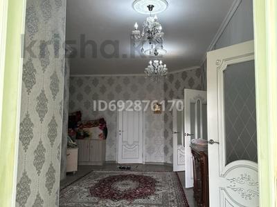 Отдельный дом • 6 комнат • 190 м² • 10 сот., Астана за 16.8 млн 〒 в Батыре