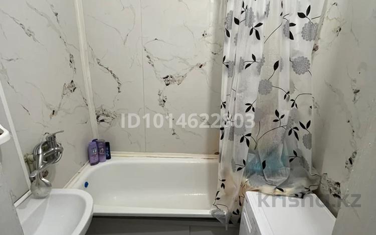 1-бөлмелі пәтер · 33 м² · 3/3 қабат, Мичурина 79, бағасы: 6 млн ₸ в Семее, Красный Кордон — фото 2
