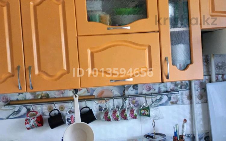 2-бөлмелі пәтер · 45 м² · 4/5 қабат, Комсомольский 34, бағасы: 16 млн ₸ в Рудном — фото 2