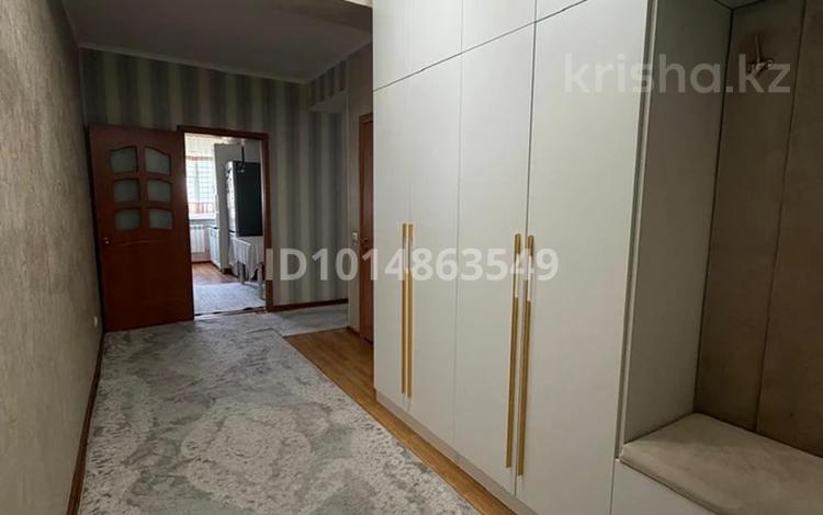 3-комнатная квартира · 92 м² · 6/8 этаж, мкр Айнабулак-2 32А за 58 млн ₸ в Алматы, Жетысуский р-н — фото 2