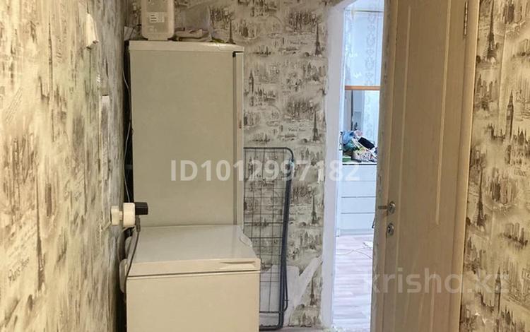 1-комнатная квартира · 32.2 м² · 5/5 этаж, Майкудук, 15й микрорайон за 7 млн ₸ в Караганде, Алихана Бокейханова р-н — фото 10